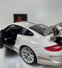 Maisto 1/18 Scale Porsche 911 GT3 RS4.0 Diecast Model Car.