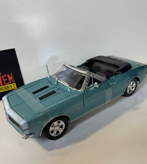 Maisto 1:18 Scale 1967 Chevrolet Camaro SS 396 Convertible Diecast Model Car