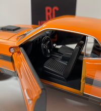 Maisto 1970 Ford Mustang Mach 1 1/18 Scale Diecast Model American Muscle Car.