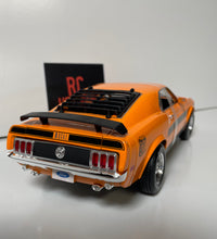 Maisto 1970 Ford Mustang Mach 1 1/18 Scale Diecast Model American Muscle Car.