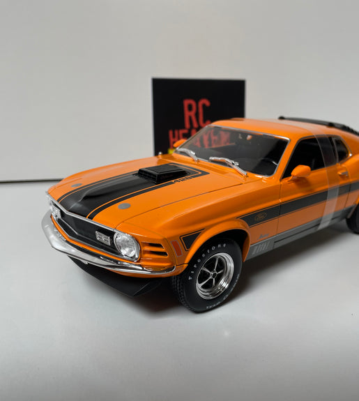Maisto 1970 Ford Mustang Mach 1 1/18 Scale Diecast Model American Muscle Car.