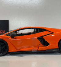 Maisto Lamborghini Revuelto 2023 1:18 Scale Orange Diecast Model Car.
