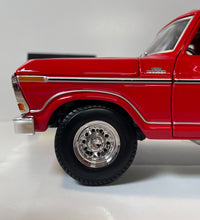 Maisto 1979 Ford F150 Pick Up 1/18 Scale Diecast Model American Muscle Car Red.
