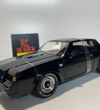 Maisto 1/18 Scale - 1987 Buick Grand National Diecast Model Car.