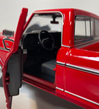 Maisto 1979 Ford F150 Pick Up 1/18 Scale Diecast Model American Muscle Car Red.