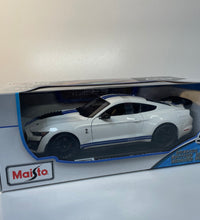 Maisto 2020 Mustang Shelby GT500 1/18 Scale Diecast Model American Muscle Car.