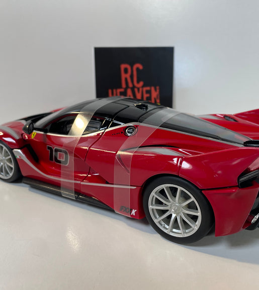 Maisto - Ferrari FXX-K - 1:18 Scale Red Diecast Model Car Special Edition.