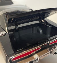 Maisto 1969 Dodge Charger R/T 1/18 Scale Diecast Model American Muscle Car.