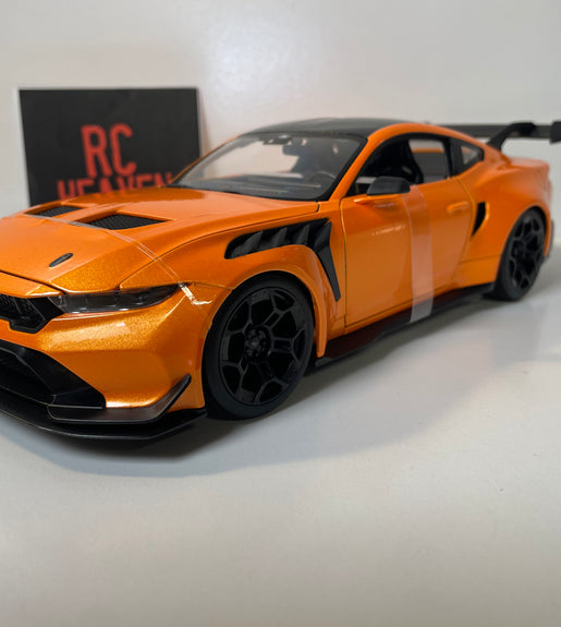 Maisto 2025 Mustang GTD 1/18 Scale Diecast Model American Muscle Car Orange.