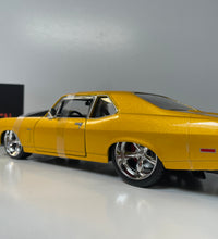Maisto 1970 Chevrolet Nova SS Coupe 1/18 Scale Diecast Model Car.