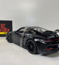Maisto Diecast Model Special Edition 1:18 scale Porsche 911 GT3 Black.