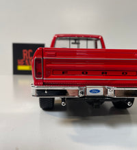 Maisto 1979 Ford F150 Pick Up 1/18 Scale Diecast Model American Muscle Car Red.