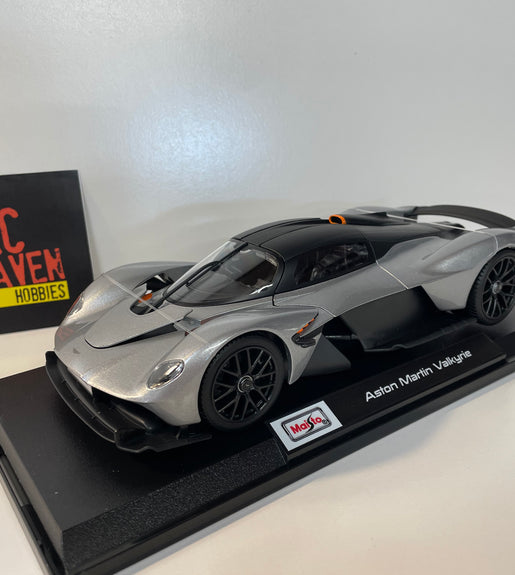 Maisto 2021 Aston Martin Valkyrie 1:18 Scale Silver Die Cast Model Car.