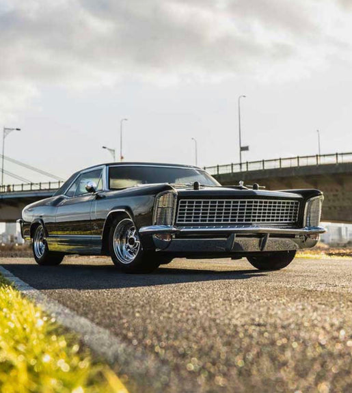Kyosho 1/10 Ep 4Wd Fazer Mk2 1965 Buick Riviera Regal Black KYO-34434T1
