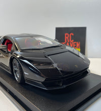 Maisto Lamborghini Countach LPI 800 - 4 1/18 Scale Diecast Model Car.