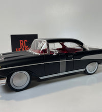 Maisto 1/18 Scale - 1957 Chevrolet Bel Air Coupe Diecast Model Car Custom Hot Rod.