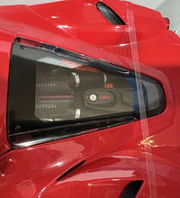 Maisto La Ferrari Red 1:18 Scale Diecast Model Car.