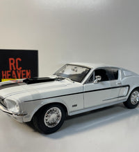 Maisto 1:18 Scale 1968 Ford Mustang GT Cobra Jet Diecast Model Car Muscle Car