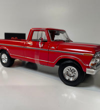 Maisto 1979 Ford F150 Pick Up 1/18 Scale Diecast Model American Muscle Car Red.