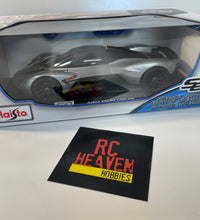 Maisto 2021 Aston Martin Valkyrie 1:18 Scale Silver Die Cast Model Car.