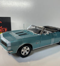 Maisto 1:18 Scale 1967 Chevrolet Camaro SS 396 Convertible Diecast Model Car