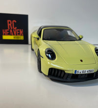 Maisto Porsche 911 Targa 4 GTS 992.2 1/18 Scale Diecast Model Car Super Car.
