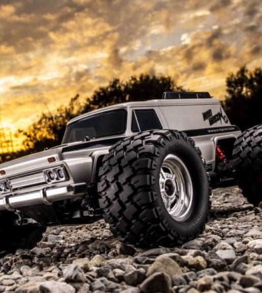 Kyosho 34702 1/10 Mad Wagon 4WD Electric RC Monster Truck Kit [34702]