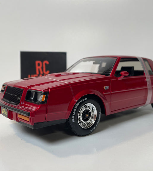 Maisto 1/18 Scale - 1987 Buick Grand National Diecast Model Car Red.