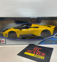 Maisto F80 Ferrari 1:18 Scale Model Yellow Diecast Car.