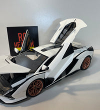 Maisto Lamborghini Sian FKP 37 1/18 Scale Diecast Model Car.