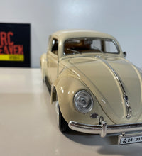Maisto 1/18 Scale - 1955 Volkswagen Kafer.VW Beetle Diecast Model Car