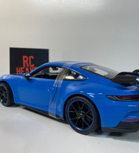 Maisto Diecast Model Special Edition 1:18 scale Porsche 911 GT3.