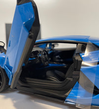Maisto Lamborghini Revuelto 2023 1:18 Scale Blue Diecast Model Car.