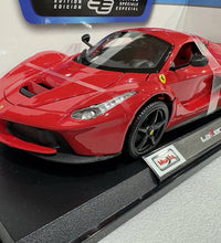 Maisto La Ferrari Red 1:18 Scale Diecast Model Car.