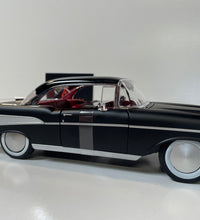 Maisto 1/18 Scale - 1957 Chevrolet Bel Air Coupe Diecast Model Car Custom Hot Rod.