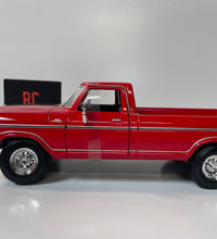 Maisto 1979 Ford F150 Pick Up 1/18 Scale Diecast Model American Muscle Car Red.