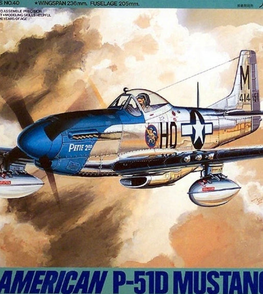 Tamiya 1/48 Scale WWII USAF North American P-51D Mustang Plastic Model Kit No: 61040