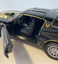 1:24 1979 Pontiac Firebird Trans Am -- Rocky 2 -- Greenlight #GL81471