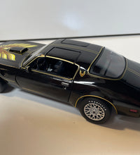 1:24 1979 Pontiac Firebird Trans Am -- Rocky 2 -- Greenlight #GL81471