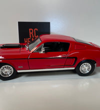 Maisto 1:18 Scale 1968 Ford Mustang GT Cobra Jet Diecast Model Car Muscle Car