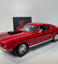 Maisto 1:18 Scale 1968 Ford Mustang GT Cobra Jet Diecast Model Car Muscle Car