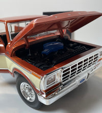 Maisto 1979 Ford F150 Pick Up 1/18 Scale Diecast Model American Muscle Car.