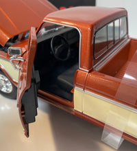 Maisto 1979 Ford F150 Pick Up 1/18 Scale Diecast Model American Muscle Car.