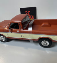 Maisto 1979 Ford F150 Pick Up 1/18 Scale Diecast Model American Muscle Car.