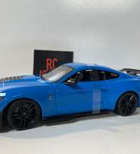 Maisto 2020 Mustang Shelby GT500 1/18 Scale Diecast Model American Muscle Car.