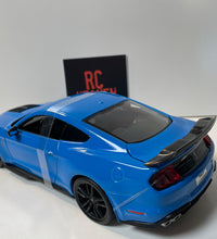 Maisto 2020 Mustang Shelby GT500 1/18 Scale Diecast Model American Muscle Car.