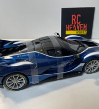 Maisto 1:18 Ferrari FXX-K Evo Diecast Model Toy Car - Blue, Collector's Edition.