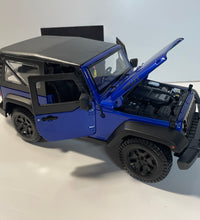 Maisto 1:18 Scale Diecast Model Car  2014 Jeep Wrangler Willys.