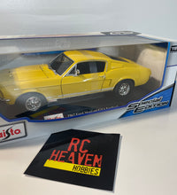 Maisto 1967 Ford Mustang GTA Fastback 1/18 Diecast Model American Muscle Car